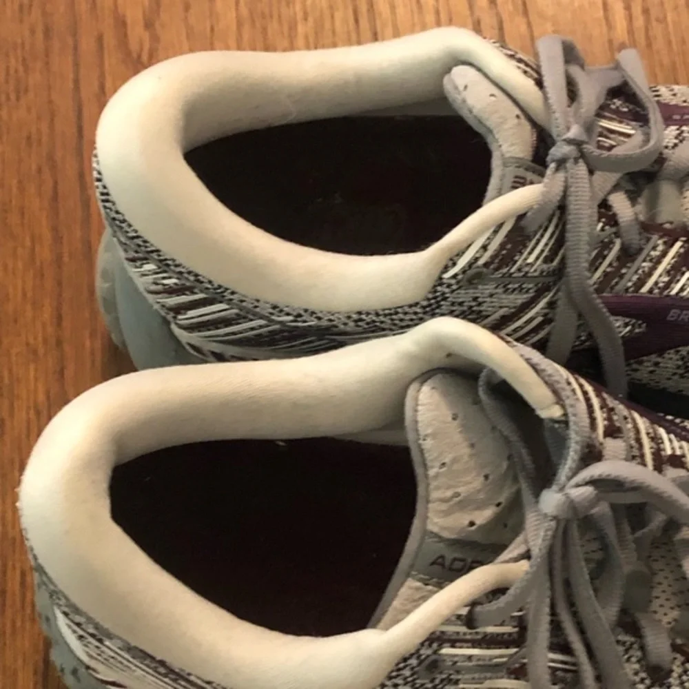 Brooks Adrenaline 19 Wolf Gray Men’s 11 EUC